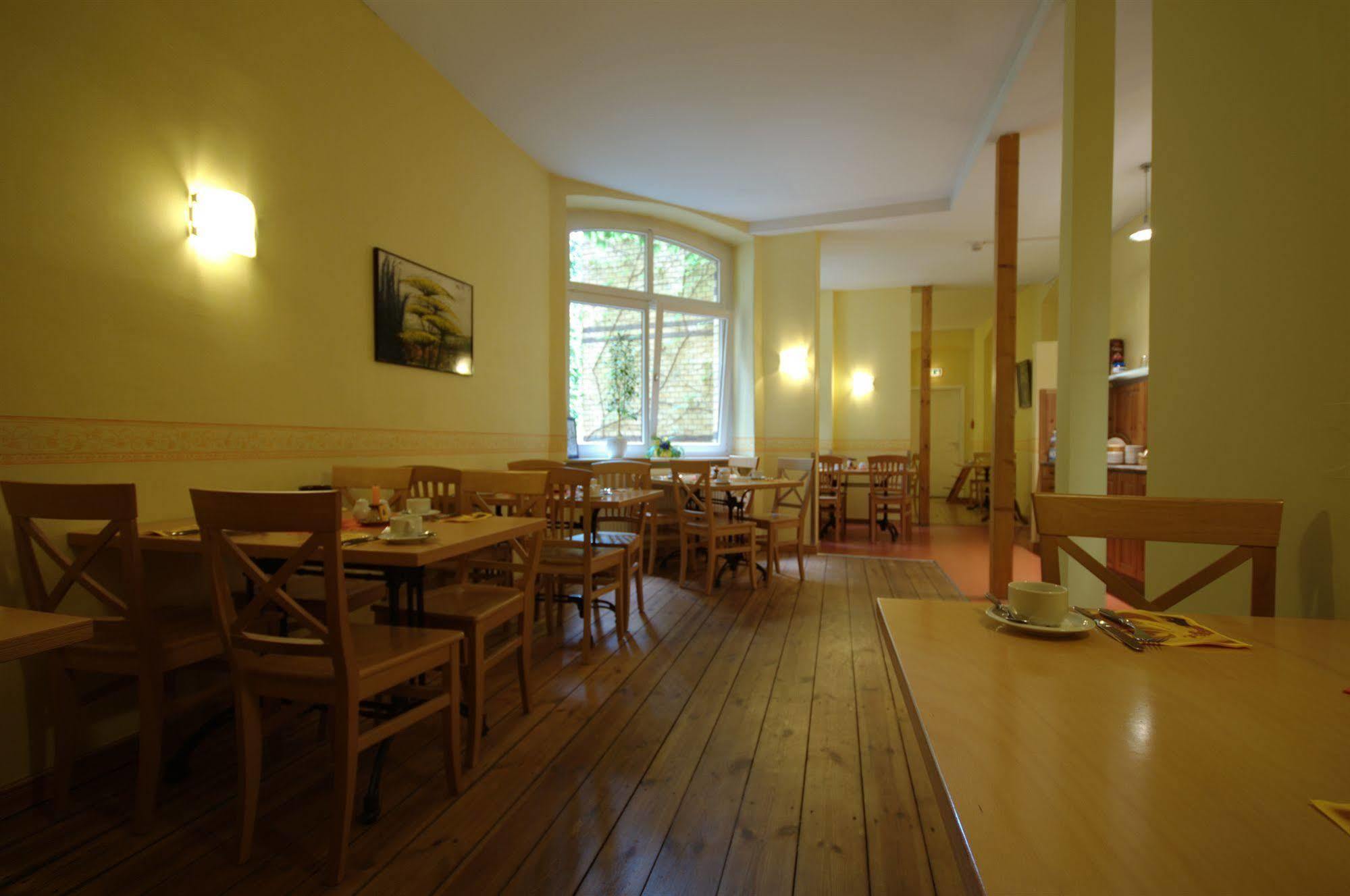 Ringhotel Schwarzer Baer Wittenberg Экстерьер фото